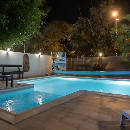 Hotel Coco Island Saint-Gilles-les Bains Bagian luar foto